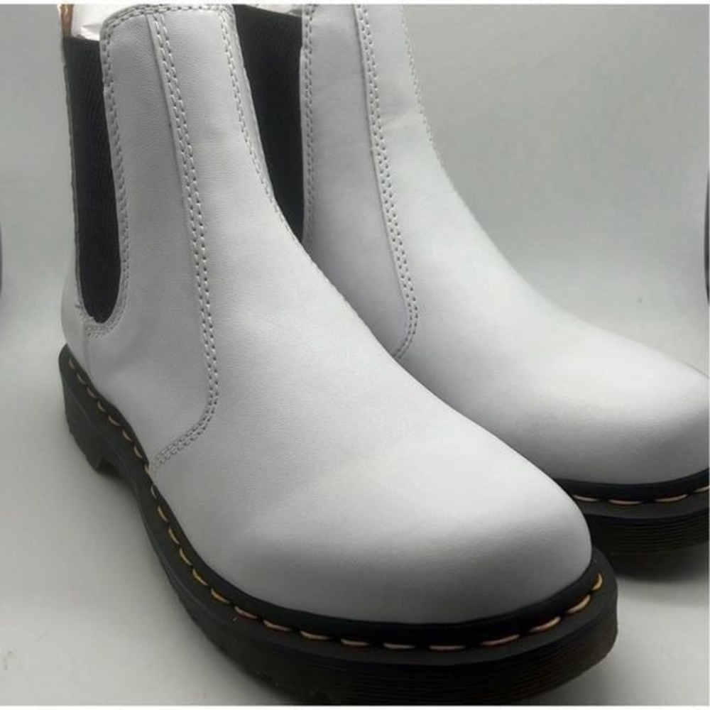 Dr. Martens Women's 2976 Chelsea Boot Leather Boots NWB Women Size 10 | Eur 42
